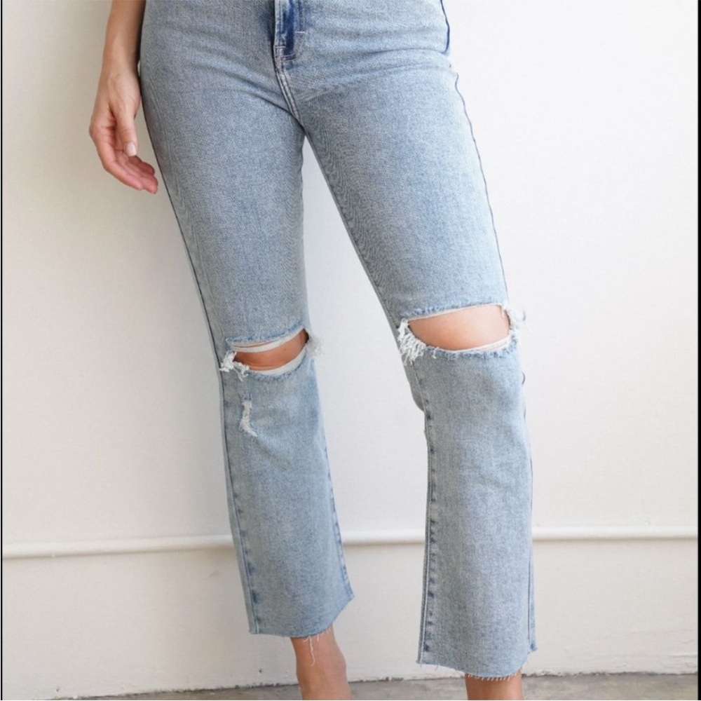 Carly Jean Los Angeles Kate Straight Distressed Jeans NEW